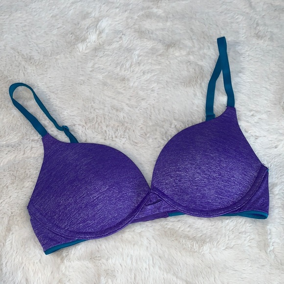 32B Victoria’s Secret wireless perfect shape bra - Picture 1 of 3